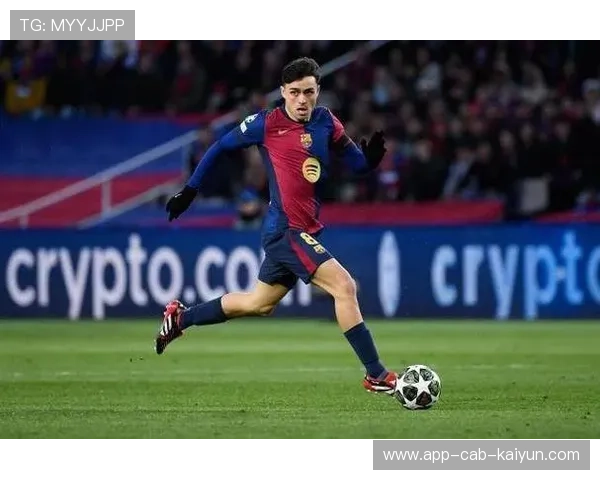 巴萨中场一脚出球训练：开启控场新纪元的秘密武器